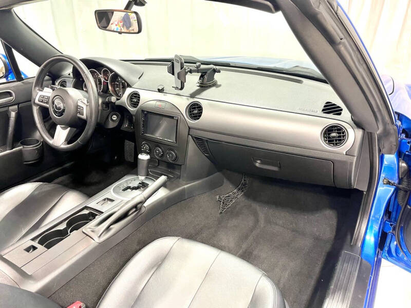 2006 Mazda MX-5 Miata Sport