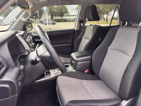 2023 Toyota 4Runner SR5