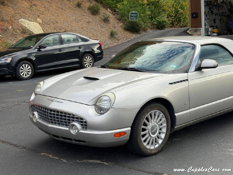 2004 Ford Thunderbird Deluxe