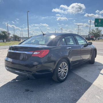 2011 Chrysler 200 Limited