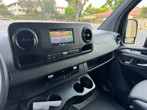 2023 Mercedes-Benz Sprinter 2500