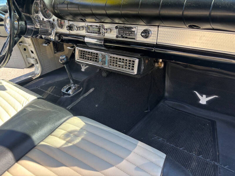 1957 Ford Thunderbird