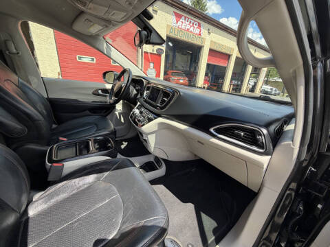 2018 Chrysler Pacifica Touring L