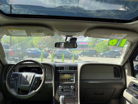 2016 Lincoln Navigator Select