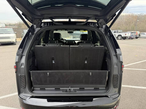 2024 Land Rover Discovery P360 Dynamic SE