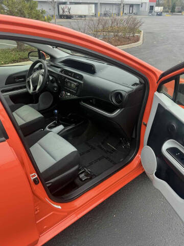 2014 Toyota Prius c One