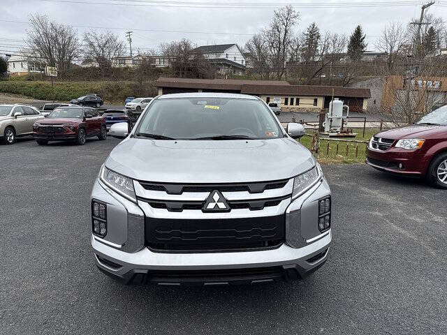 2025 Mitsubishi Outlander Sport SE