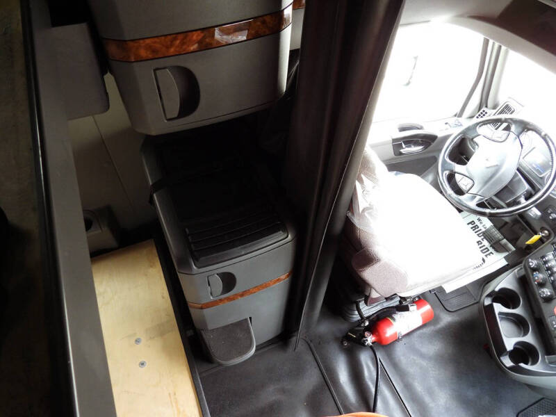 2019 International LT625