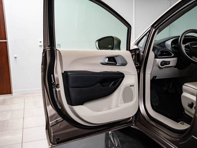 2018 Chrysler Pacifica Hybrid Limited