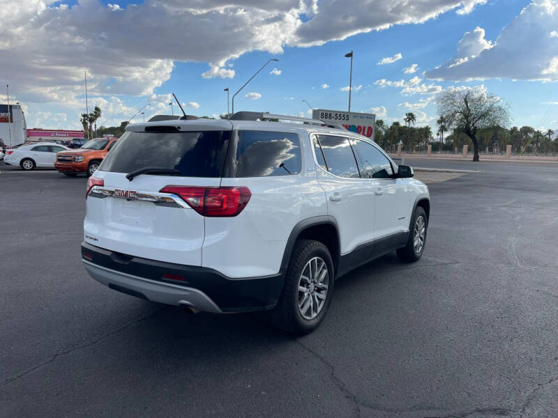 2017 GMC Acadia SLE-2