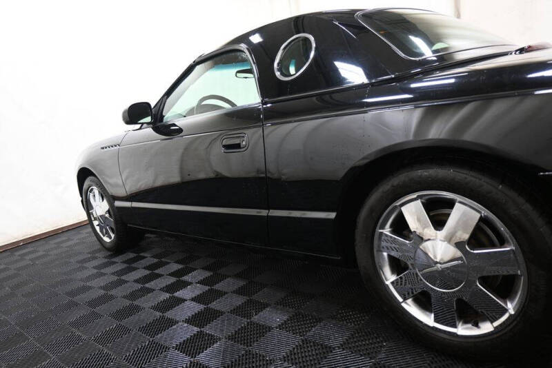 2002 Ford Thunderbird Deluxe