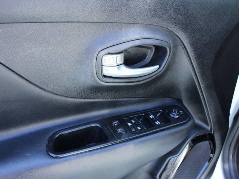 2017 Jeep Renegade Altitude