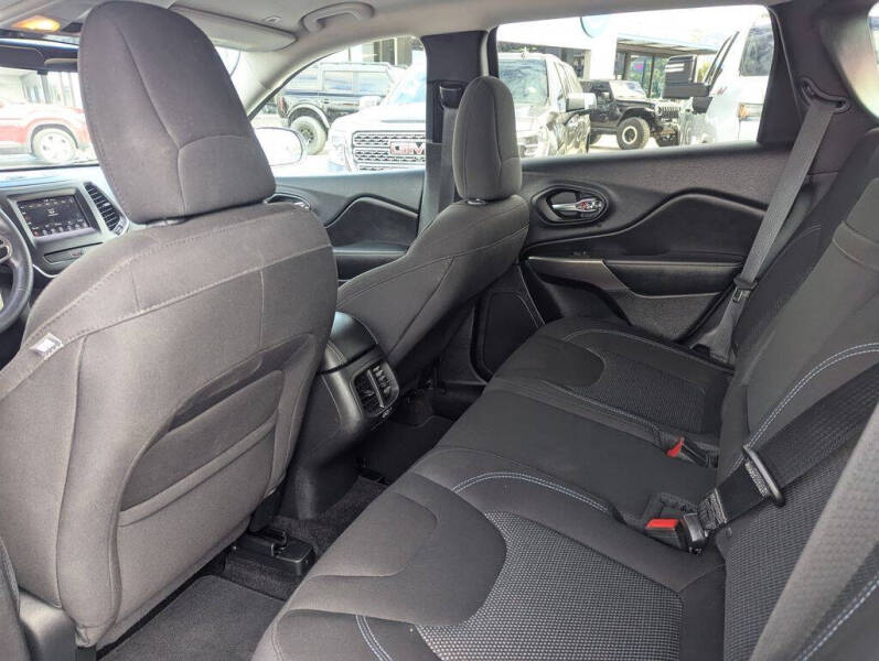 2019 Jeep Cherokee Latitude