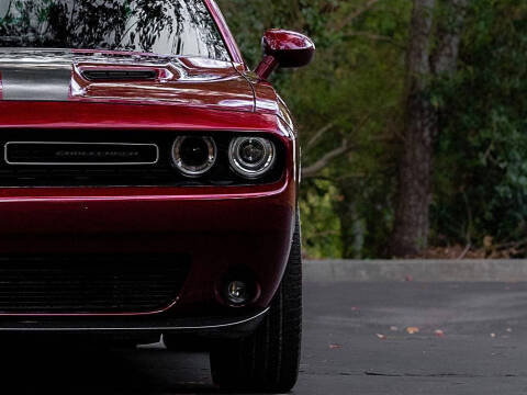 2018 Dodge Challenger SXT Plus