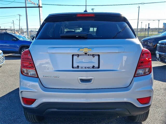 2022 Chevrolet Trax LS