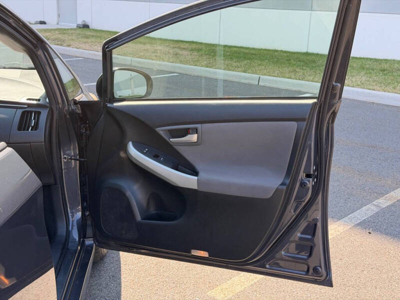 2014 Toyota Prius Two