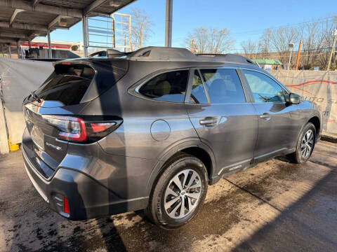 2022 Subaru Outback Premium