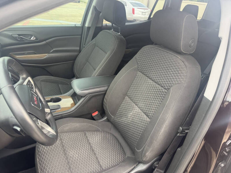 2017 GMC Acadia SLE-1