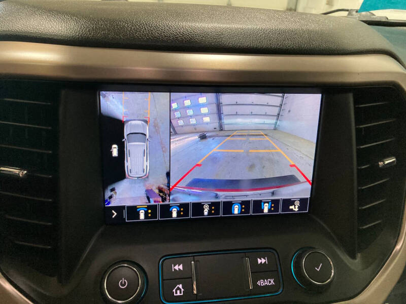 2020 GMC Acadia Denali