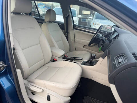 2017 Volkswagen Golf Alltrack