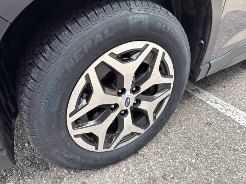 2023 Subaru Forester Premium