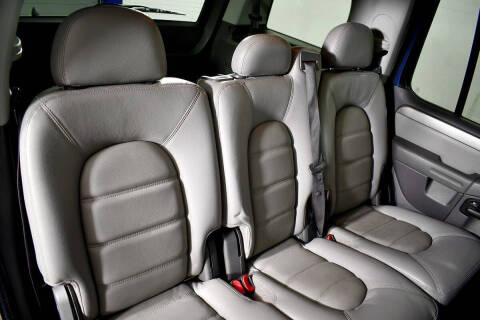 2004 Ford Explorer XLT