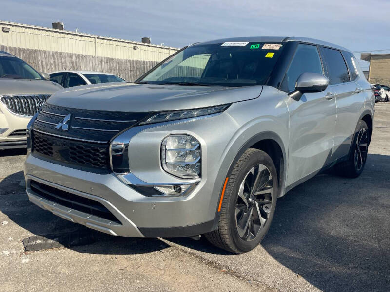 2022 Mitsubishi Outlander SE