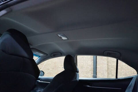 2018 Toyota Camry Hybrid LE