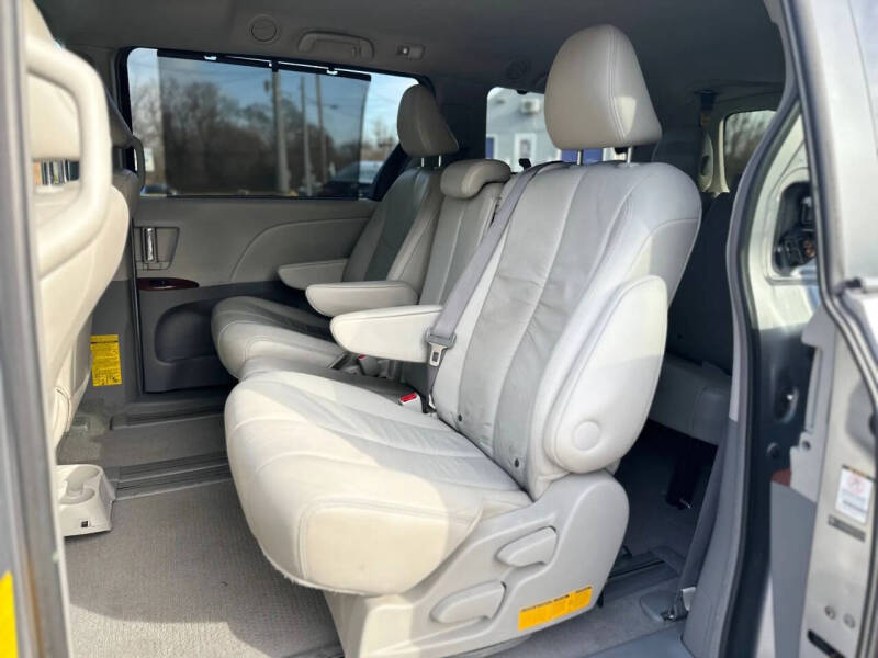 2011 Toyota Sienna
