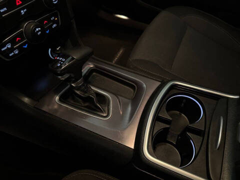 2017 Dodge Charger SE