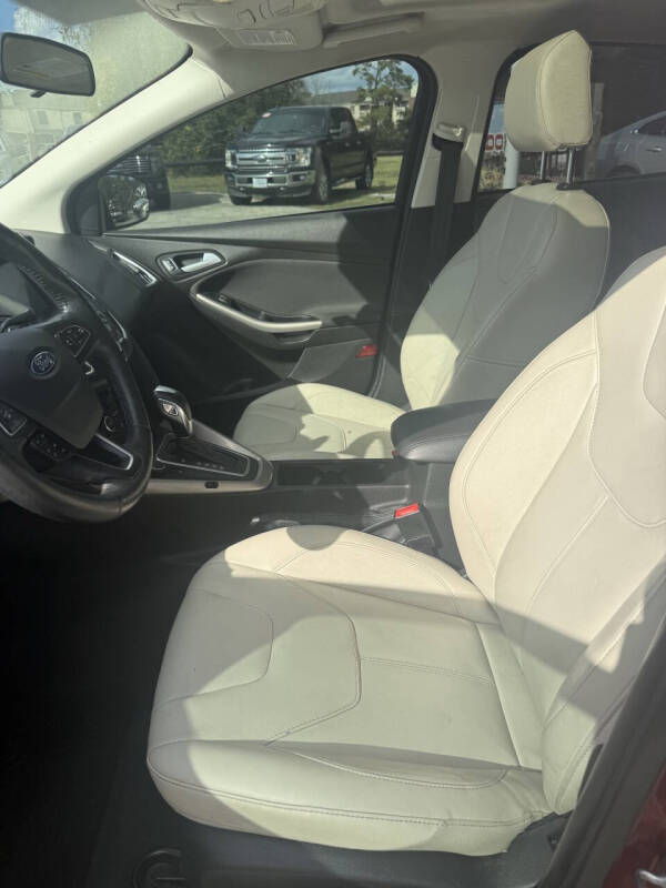 2017 Ford Focus Titanium