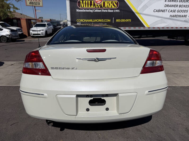 2004 Chrysler Sebring