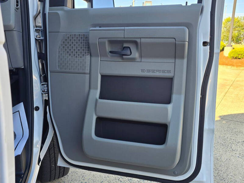 2023 Ford E-Series