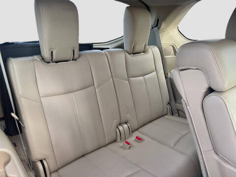 2015 Nissan Pathfinder Platinum