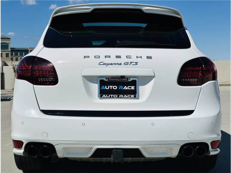 2013 Porsche Cayenne GTS