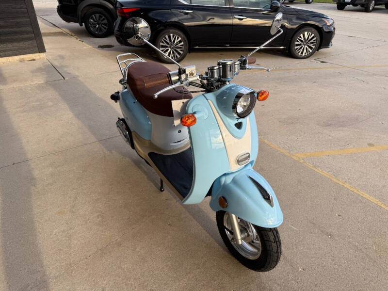 2025 Wolf Islander 50cc