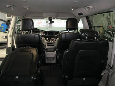 2020 Chrysler Voyager LXi