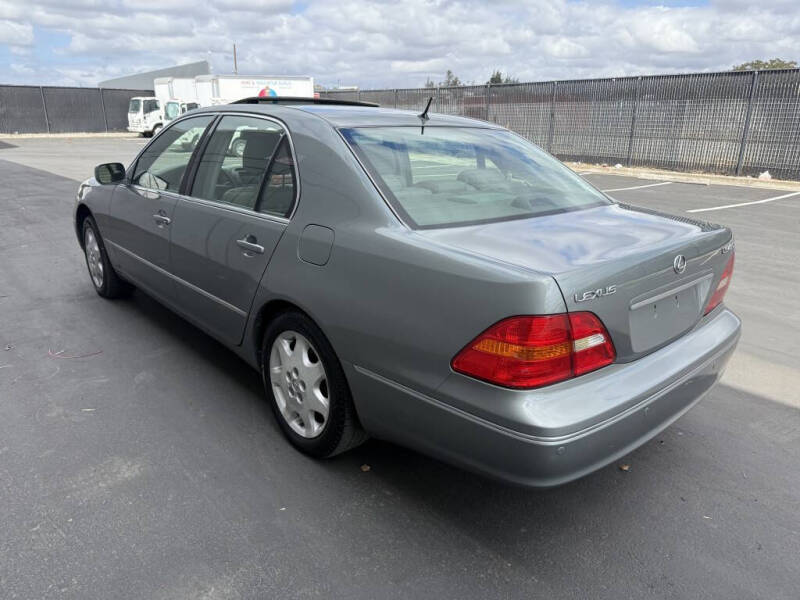2003 Lexus LS 430