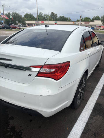 2013 Chrysler 200 Touring