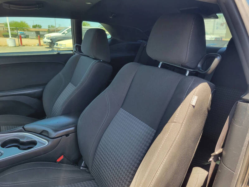 2020 Dodge Challenger SXT