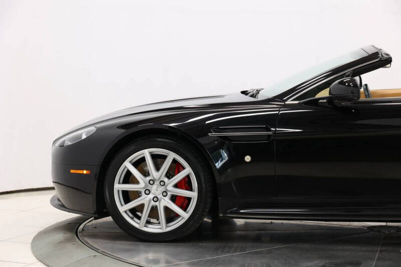 2012 Aston Martin V8 Vantage Roadster