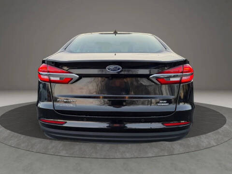 2020 Ford Fusion Hybrid SE
