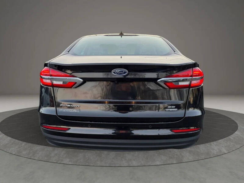 2020 Ford Fusion Hybrid SE