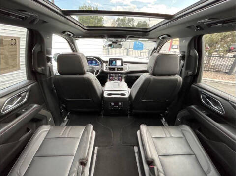 2023 Chevrolet Suburban RST