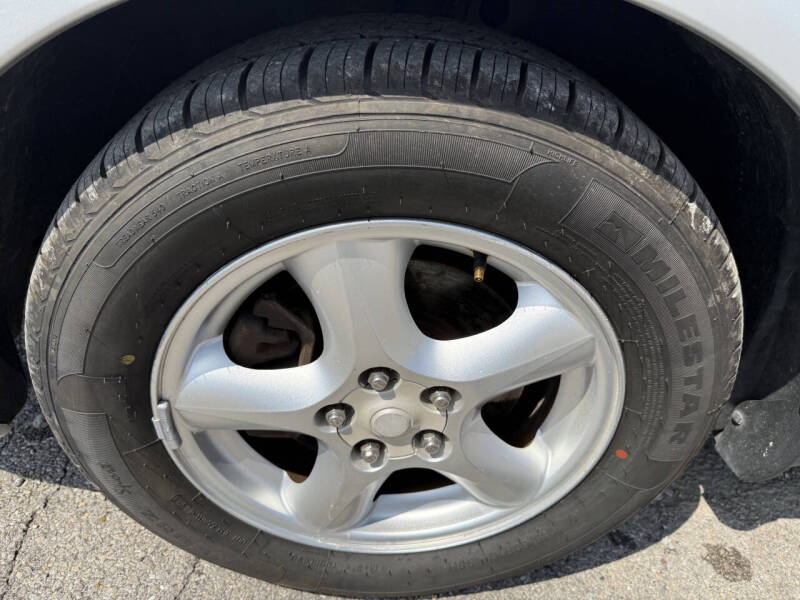 2003 Ford Taurus SE