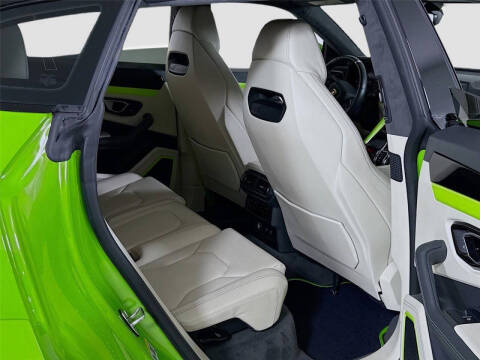2022 Lamborghini Urus