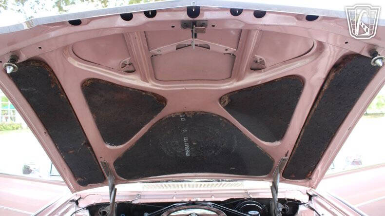 1962 Ford Thunderbird
