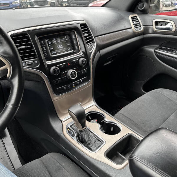 2017 Jeep Grand Cherokee Laredo
