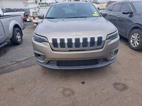 2019 Jeep Cherokee for sale at Newport Auto Group in Boardman OH