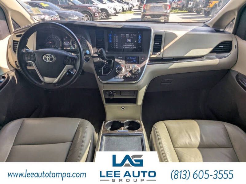 2017 Toyota Sienna